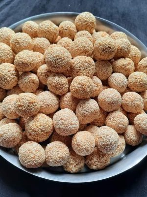 তিলের নাড়ু