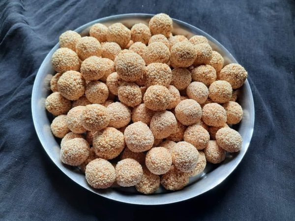 তিলের নাড়ু